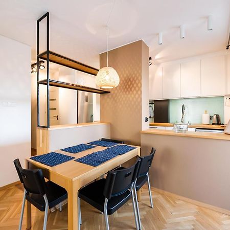 Ochota Artistic Space Apartment Варшава Экстерьер фото