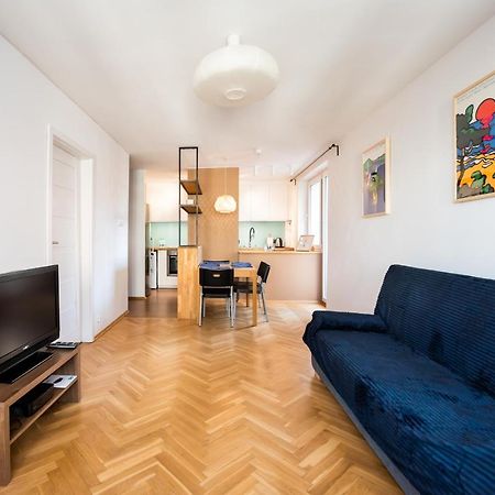 Ochota Artistic Space Apartment Варшава Экстерьер фото